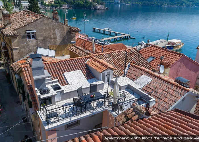 Volos, Roof Terrace, Sea View, Private Parking Lägenhet *