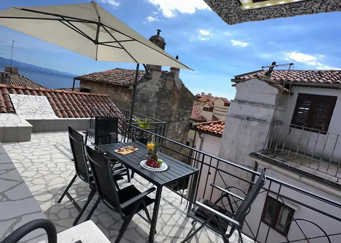 Lägenhet Volos, Roof Terrace, Sea View, Private Parking Opatija