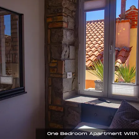 Volos, Roof Terrace, Sea View, Private Parking アパート