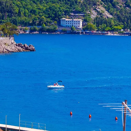 アパート Volos, Roof Terrace, Sea View, Private Parking