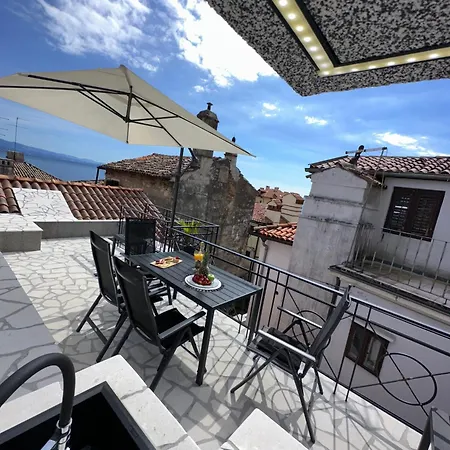 Appartamento Villa Volos , Free Private Parking Abbazia