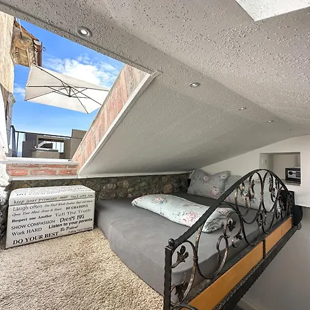 Volos, Roof Terrace, Sea View, Private Parking *