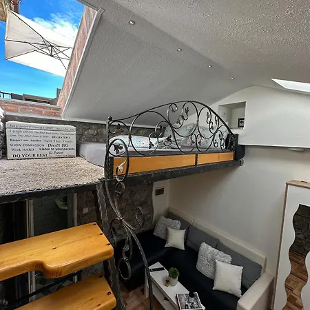 アパート Volos, Roof Terrace, Sea View, Private Parking オパティヤ