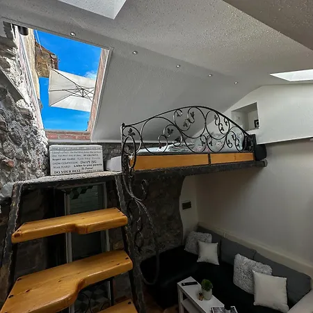 Volos, Roof Terrace, Sea View, Private Parking * オパティヤ