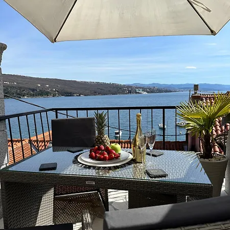 Villa Volos , Free Private Parking Appartamento