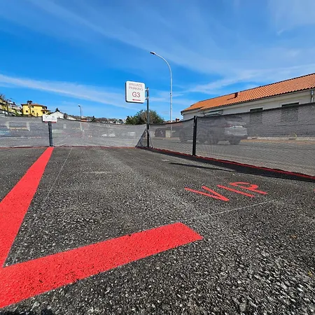 アパート Volos, Roof Terrace, Sea View, Private Parking オパティヤ