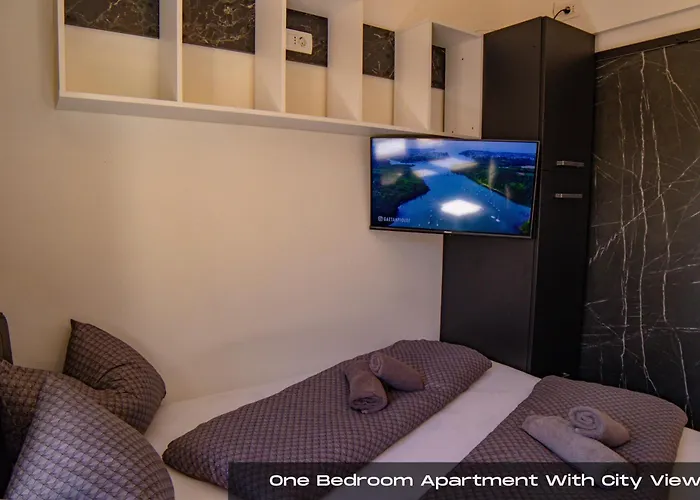 Volos, Roof Terrace, Sea View, Private Parking Apartment *