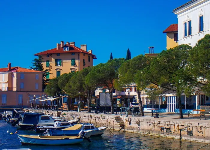 Volos, Roof Terrace, Sea View, Private Parking Opatija