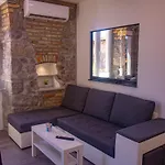 Villa Volos,Free Private Parking 公寓 奥帕提亚
