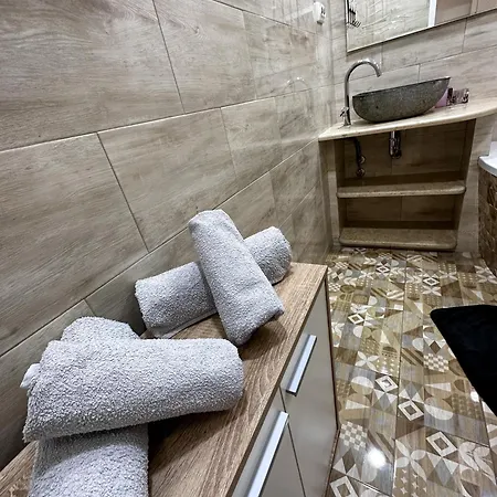 Volos,free Private Parking Apartamento *